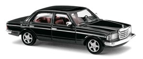 46872 Mercedes W123 Limousine »Black Edition«